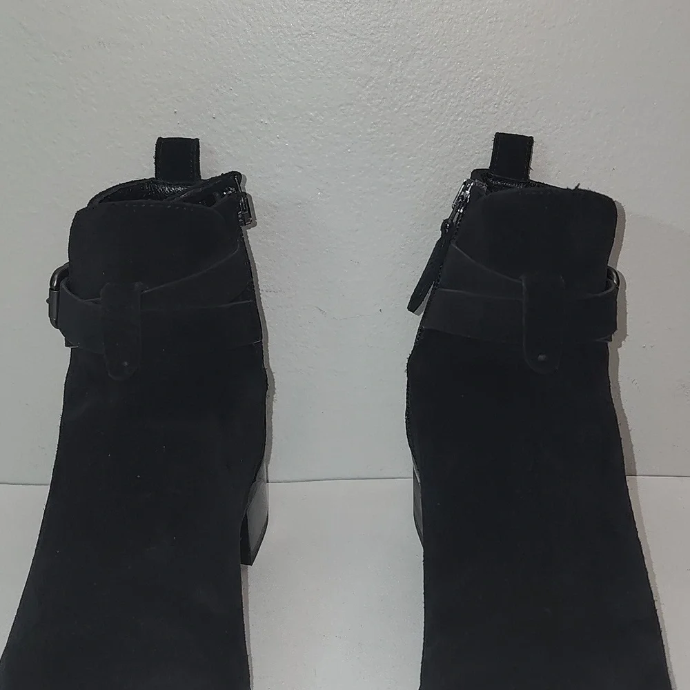 AQUATALIA Black suede low (1-1.9 in heel size 6.5
